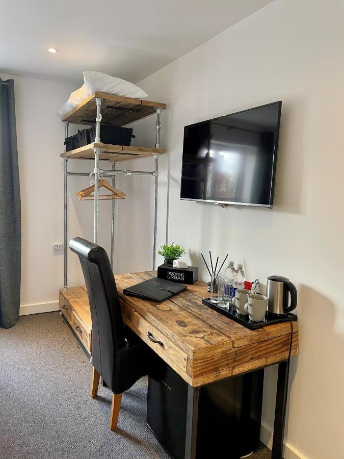 Booking Urban At Stisted Braintree Exteriör bild